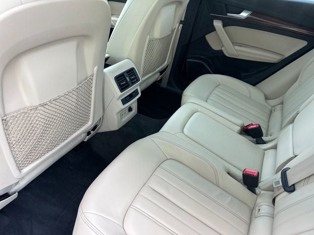 2023 Audi Q5 45 S line Premium quattro