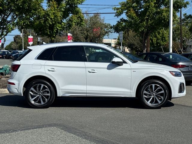 2023 Audi Q5 45 S line Premium quattro