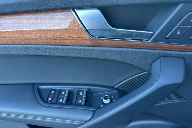 2023 Audi Q5 45 S line Premium Plus quattro