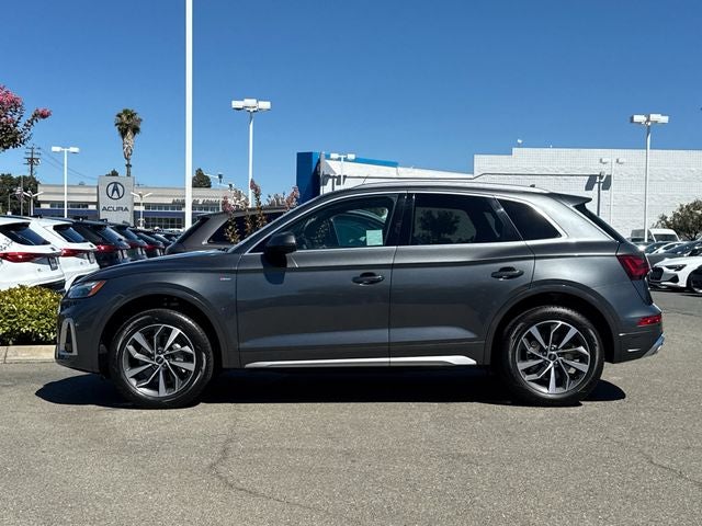 2023 Audi Q5 45 S line Premium quattro