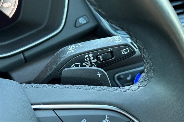 2023 Audi Q5 45 S line Premium Plus quattro