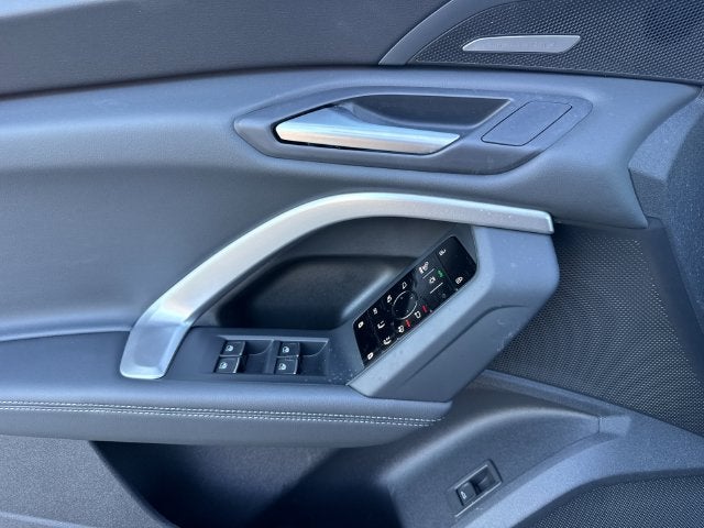 2026 Audi Q5 2.0T Premium Plus quattro