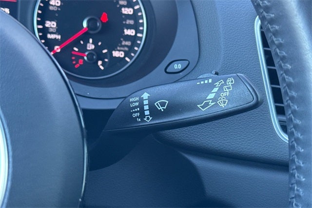 2018 Audi Q3 2.0T Premium quattro