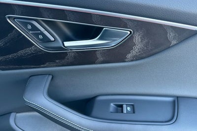 2023 Audi Q8 55 Premium Plus quattro