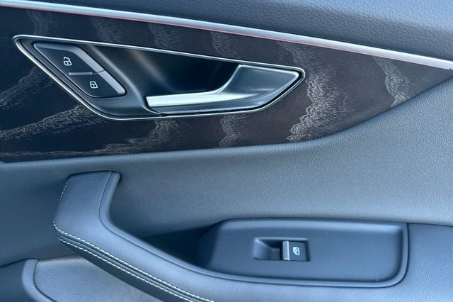 2023 Audi Q8 55 Premium Plus quattro