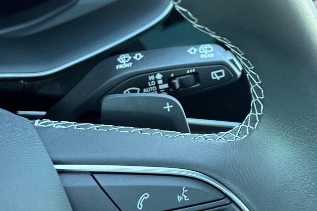 2023 Audi Q8 55 Premium Plus quattro