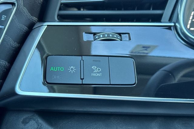 2023 Audi Q8 55 Premium Plus quattro