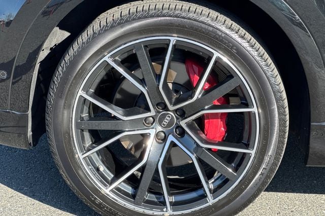 2023 Audi Q8 55 Premium Plus quattro