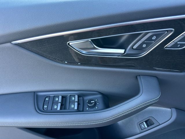 2023 Audi Q8 55 Premium Plus quattro