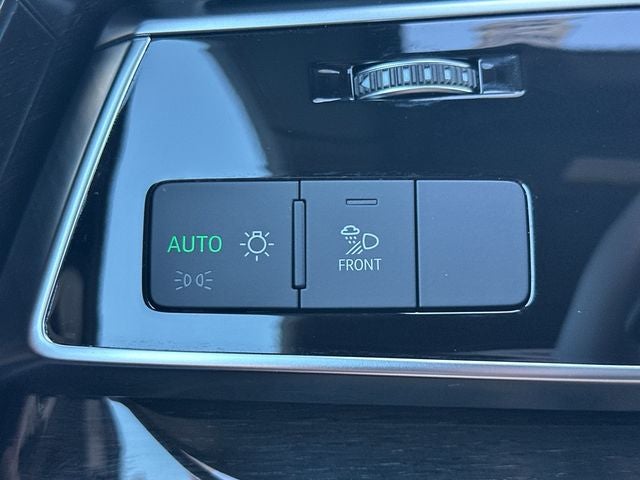2023 Audi Q8 55 Premium Plus quattro