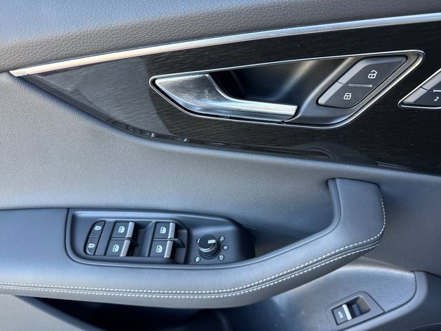 2025 Audi Q8 55 Premium Plus quattro