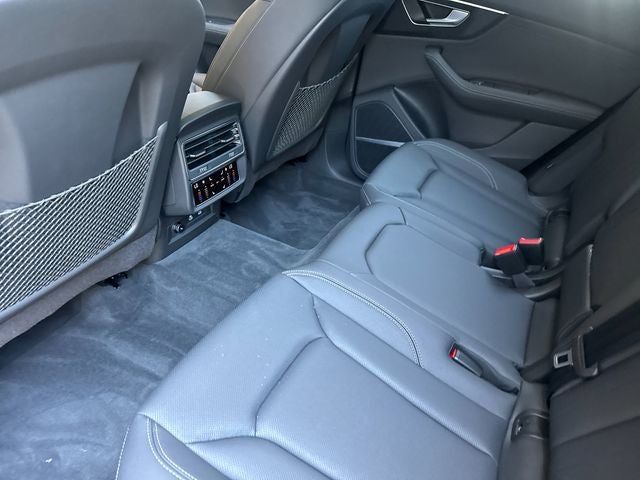 2025 Audi Q8 55 Premium Plus quattro