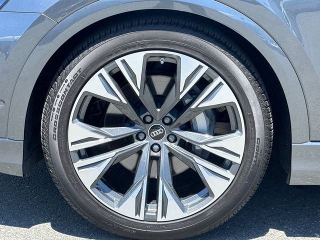 2025 Audi Q8 55 Premium Plus quattro