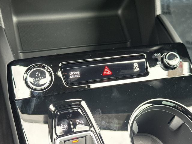 2027 Audi Q6 e-tron Premium quattro