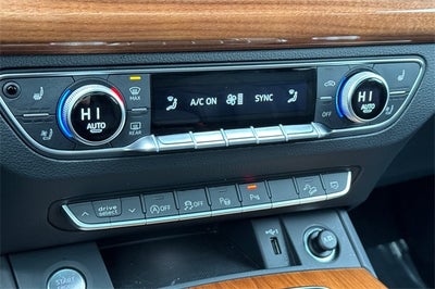 2023 Audi Q5 45 S line Prestige quattro