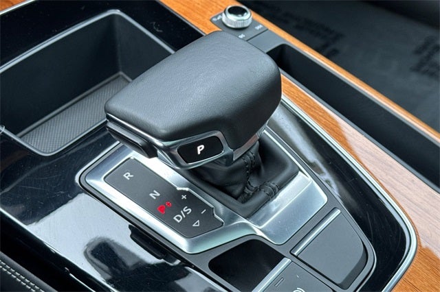 2023 Audi Q5 45 S line Prestige quattro