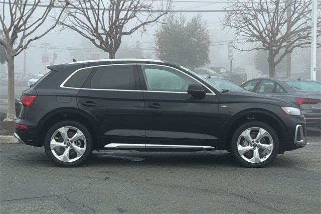 2023 Audi Q5 45 S line Prestige quattro