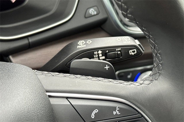 2023 Audi Q5 45 S line Prestige quattro