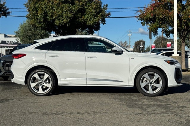 2025 Audi Q5 2.0T Prestige quattro