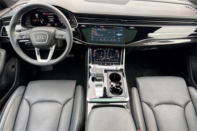 2025 Audi Q8 55 Prestige quattro