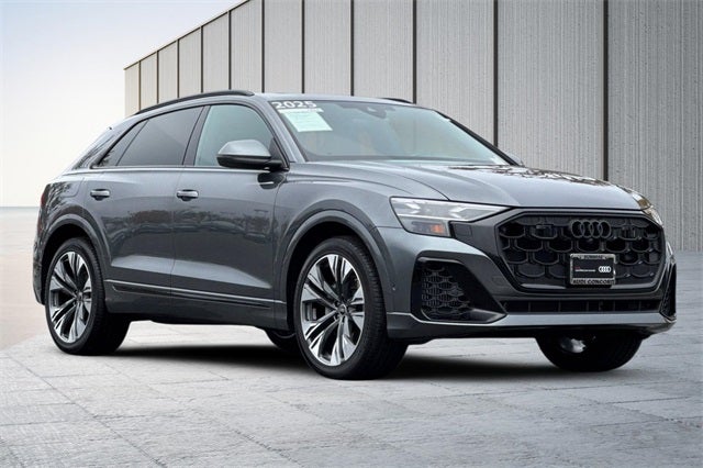 2025 Audi Q8 55 Prestige quattro