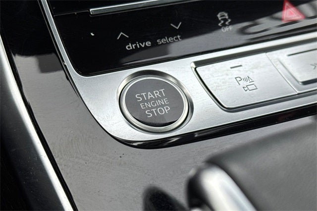 2025 Audi Q8 55 Prestige quattro