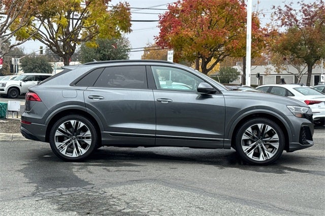 2025 Audi Q8 55 Prestige quattro