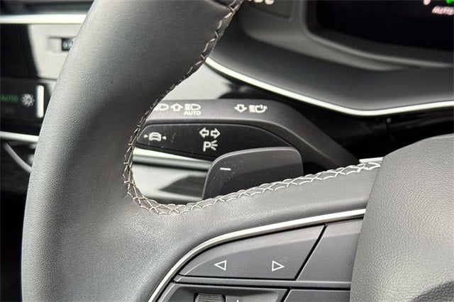 2025 Audi Q8 55 Prestige quattro