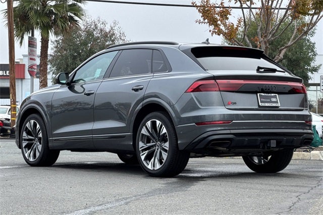 2025 Audi Q8 55 Prestige quattro
