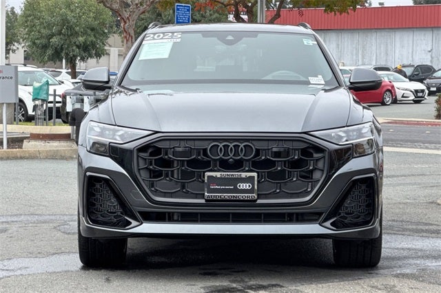 2025 Audi Q8 55 Prestige quattro