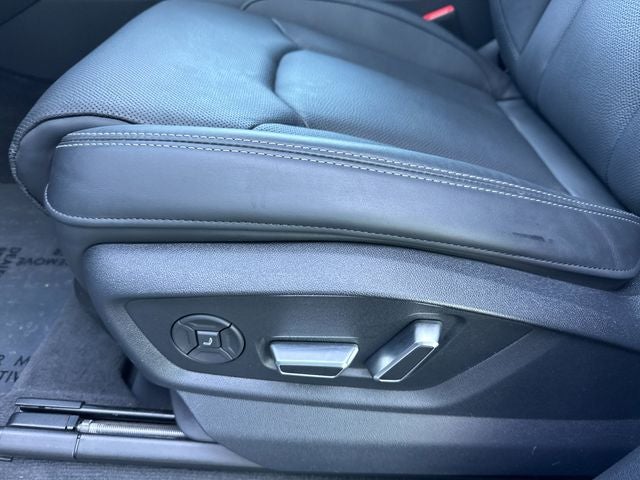 2025 Audi Q8 55 Prestige quattro