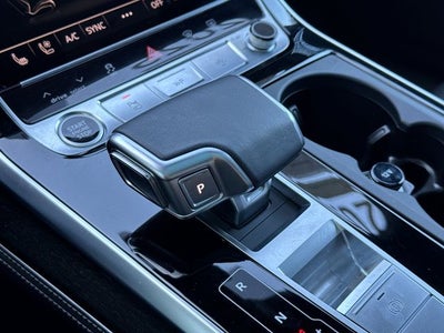 2025 Audi Q8 55 Prestige quattro
