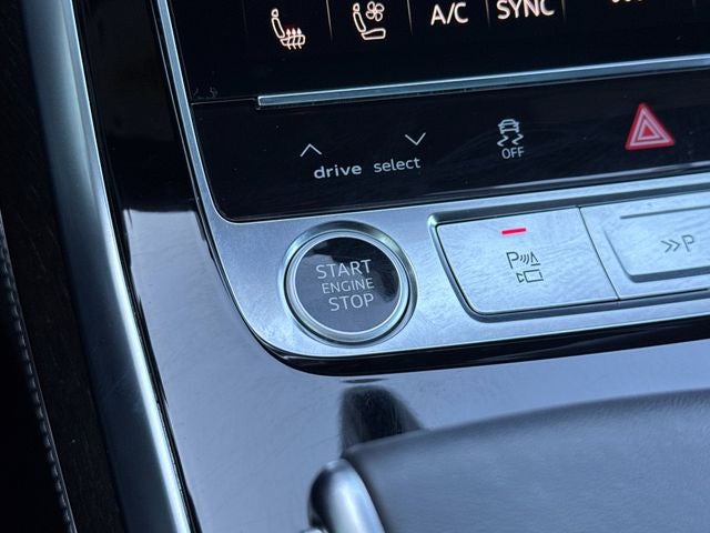2025 Audi Q8 55 Prestige quattro