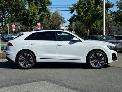 2025 Audi Q8 55 Prestige quattro