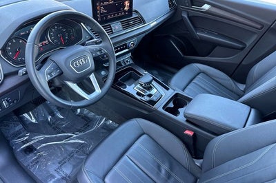 2023 Audi Q5 45 S line Premium quattro