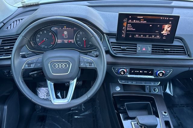 2023 Audi Q5 45 S line Premium quattro