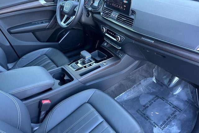 2023 Audi Q5 45 S line Premium quattro