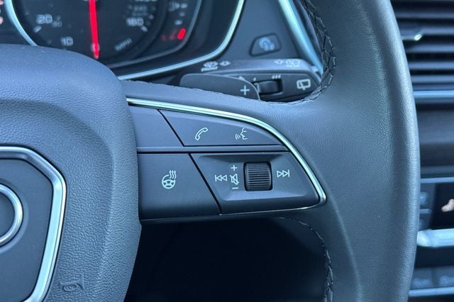 2023 Audi Q5 45 S line Premium quattro