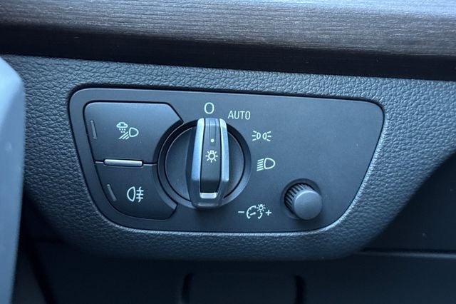 2023 Audi Q5 45 S line Premium quattro