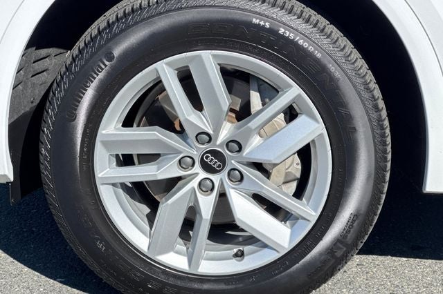 2023 Audi Q5 45 S line Premium quattro