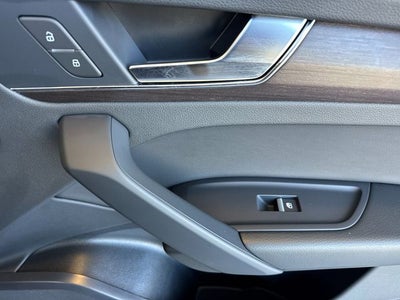 2023 Audi Q5 45 S line Premium quattro