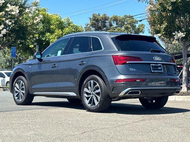 2023 Audi Q5 45 S line Premium quattro