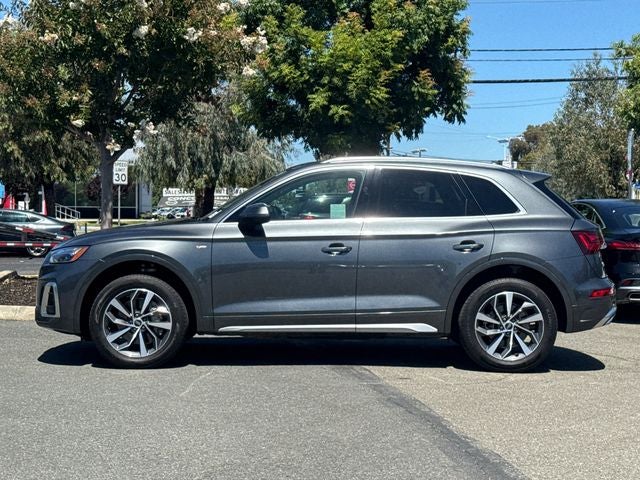 2023 Audi Q5 45 S line Premium quattro
