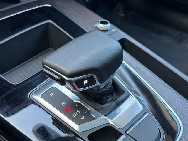 2023 Audi Q5 45 S line Premium quattro