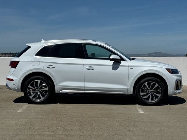 2023 Audi Q5 45 S line Premium quattro