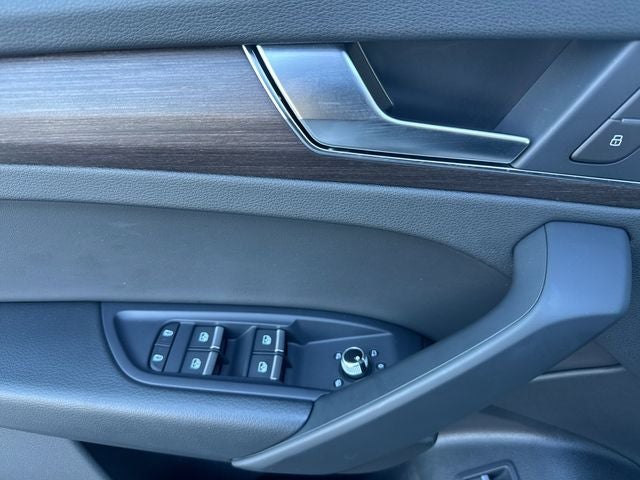 2023 Audi Q5 45 S line Premium quattro
