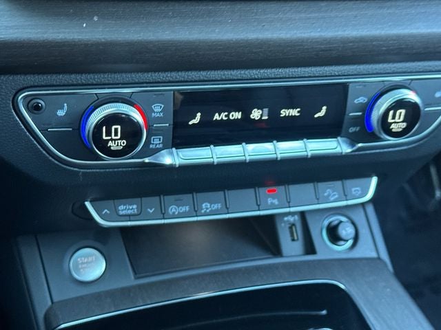 2023 Audi Q5 45 S line Premium quattro