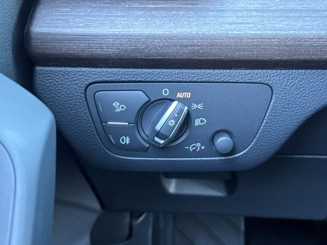 2023 Audi Q5 45 S line Premium quattro