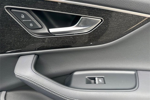 2025 Audi Q7 45 Premium Plus quattro