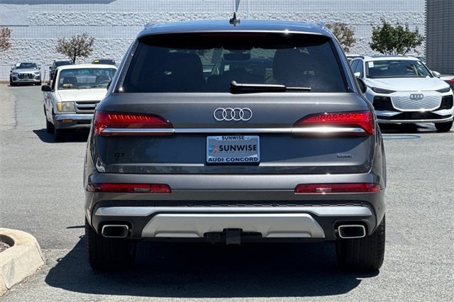 2025 Audi Q7 45 Premium Plus quattro